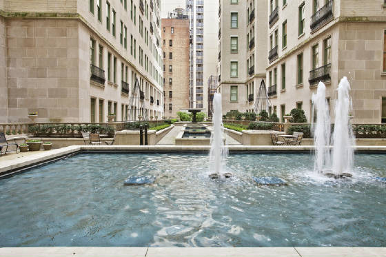 webassets/plaza3.jpg